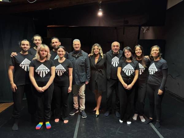 L'Amministrazione di Pianella  in visita all'Accademia Teatrale Arotron