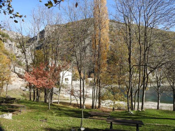 FOLIAGE AL LAGO DI SAN DOMENICO