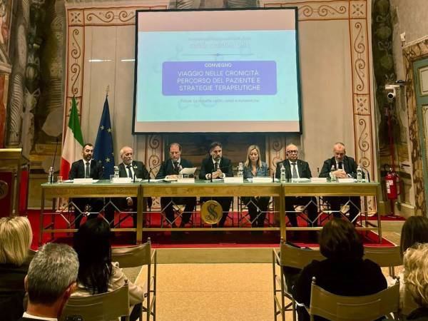 MALATTIE CRONICHE: LIRIS, "NUOVO APPROCCIO CON CURE TERRITORIALI<br>INVESTIRE SU PREVENZIONE E TELEMEDICINA"