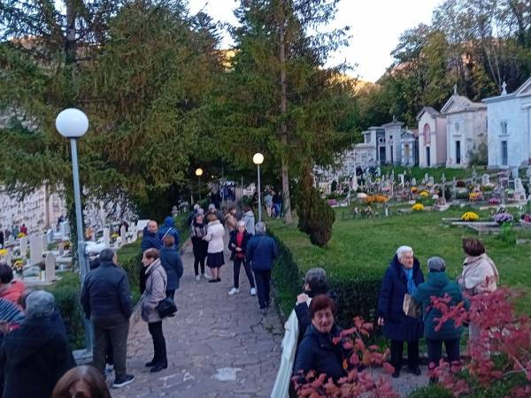 Commemorazione dei defunti nella festività di Ognissanti