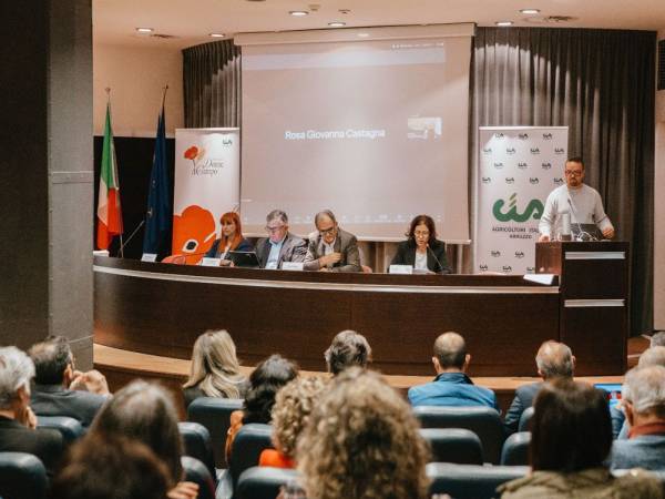 Donne in Campo: le protagoniste del cambiamento agricolo e sociale