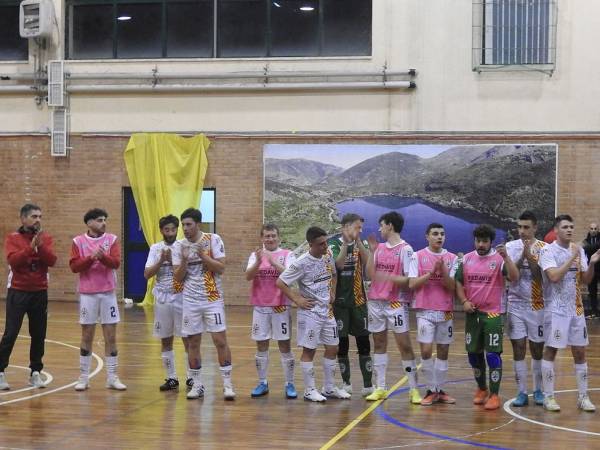 Lo Scanno C5 stravince su La Fenice C5 Dando prova di essere una squadra ben preparata