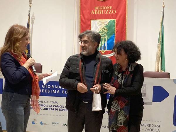 Riconoscimento ai giornalisti con 35 anni di iscrizione all’ordine C’era tra questi anche il nostro direttore