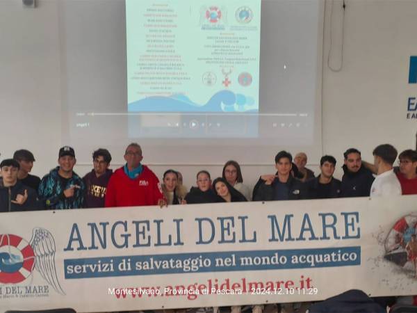 Gli "Angeli del Mare"  Incontrano gli studenti