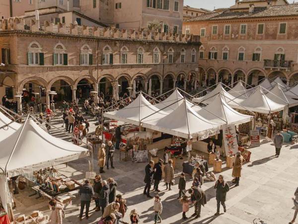 Mercatino Antiquario di Ascoli Piceno 18 e 19 gennaio 2025