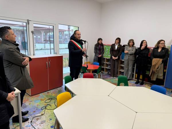 Inaugurata la Scuola dell’Infanzia “U. Postiglione” di Raiano