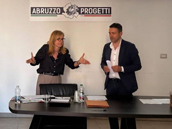 ABRUZZO PROGETTI  "PUNTI DIGITALI FACILI"