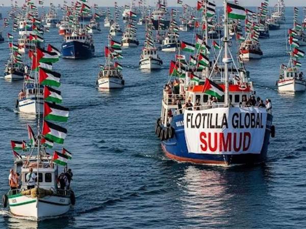La Flotilla abbordata dai natanti delle forze israeliane