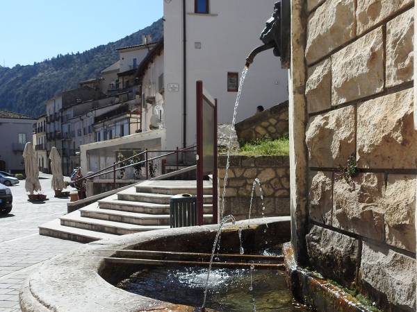 IL “FONDACO DI GIACINTA”: LA RISCOPERTA DELLA TRADIZIONE CONTADINA