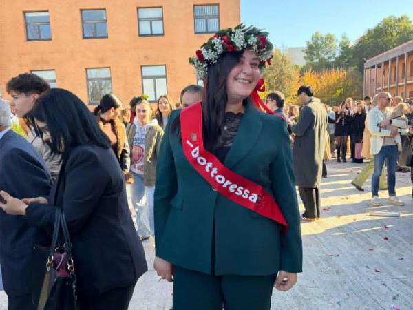 Festa in casa Di Cesare per la laurea di Francesca