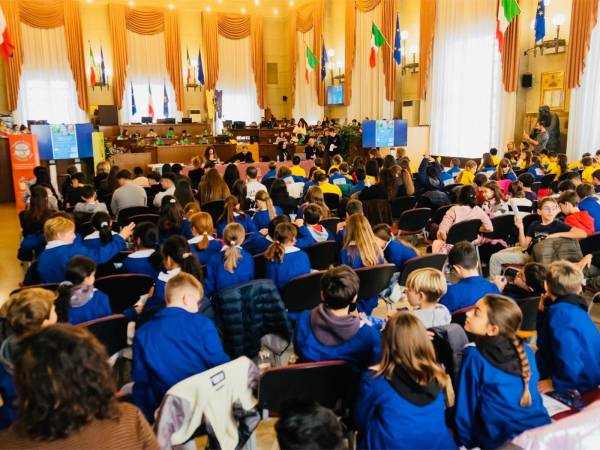 Giornata Mondiale per i Diritti dell’Infanzia e dell’Adolescenza,  Festa nel Comune di Pescara per 230 bambini 