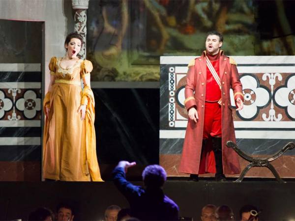 Domenica 30 novembre, alle ore 17,00, va in scena al teatro Caniglia la Norma di Vincenzo Bellini