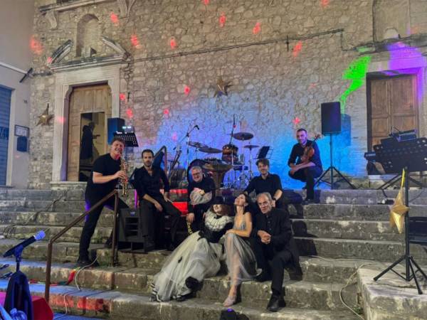 “IL NATALE È UNA PROMESSA, IL SOGNO DI LEONARDO” ARRIVA ALL'AQUILA