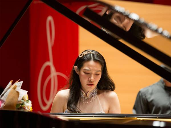 Elders e Li con I Solisti Aquilani oggi all’Aquila e domani a Milano