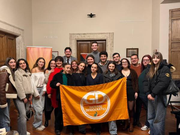 Giovani Democratici della Valle Peligna: «Non siamo troppo giovani per cambiare le cose» Caterina Marzi eletta segretaria dei