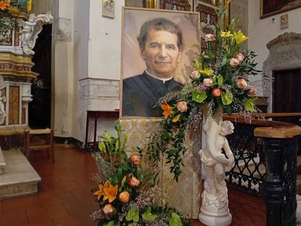 Festa di San Giovanni Bosco a Scanno all’insegna della gioia e del divertimento Distribuzione dei maritozzi benedetti dal Vescovo