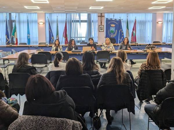 Montesilvano: Opportunità di Lavoro e Formazione per le Donne