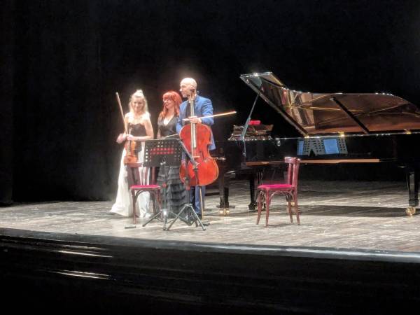 SUCCESSO A SULMONA DEL TRIO MILAS-TERSHANA-DE ANGELIS