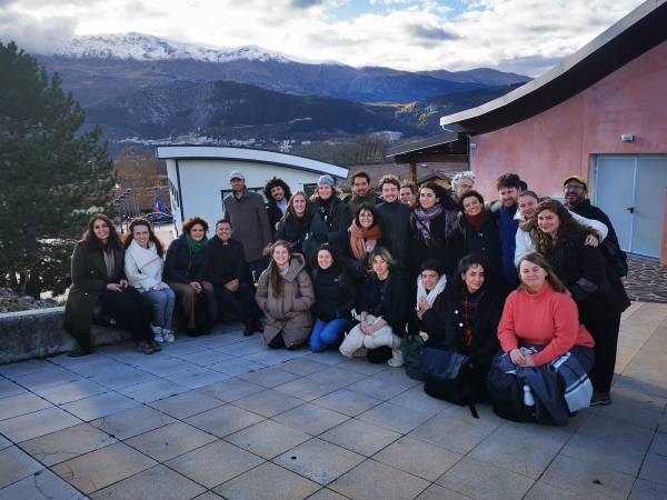 A FOSSA MOSTRA E TAVOLA ROTONDA CON 60 STUDENTI DELLE UNIVERSITA' DI NAPOLI, MONS, PARIGI E ATENE