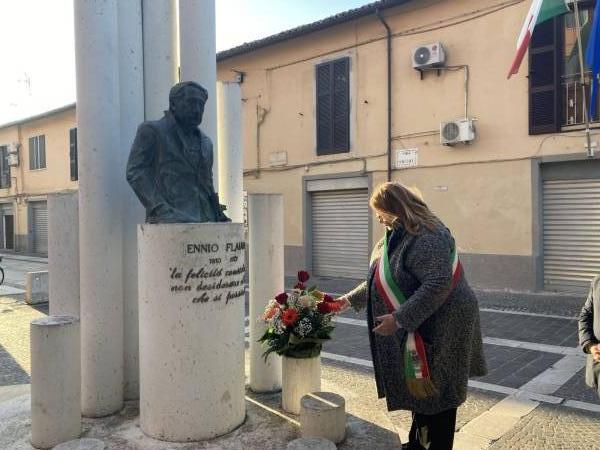 Pescara ha celebrato ieri i 115 anni di  Ennio Flaiano