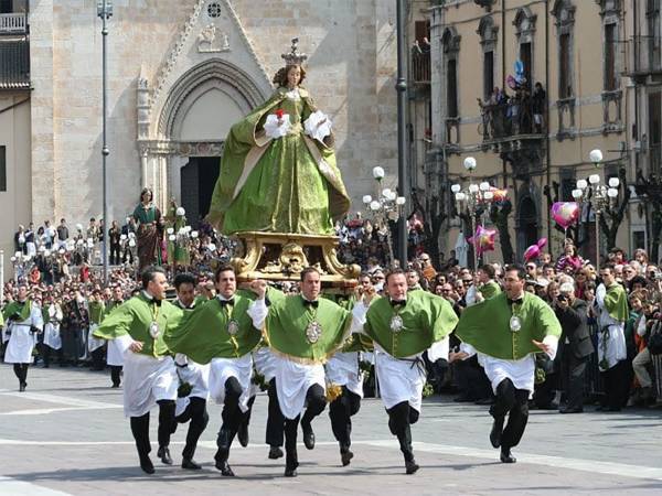 “La Settimana Santa a Sulmona”, mostra nella Casa delle Culture a cura del Centro FIAP