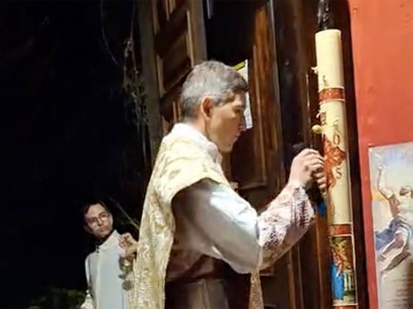 Celebrata a Scanno la Veglia Pasquale nella Notte Santa