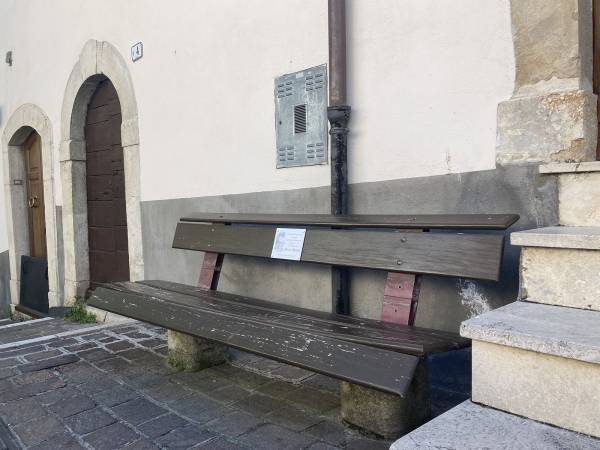 Una panchina ad Anversa in ricordo di Bianca Marcelli