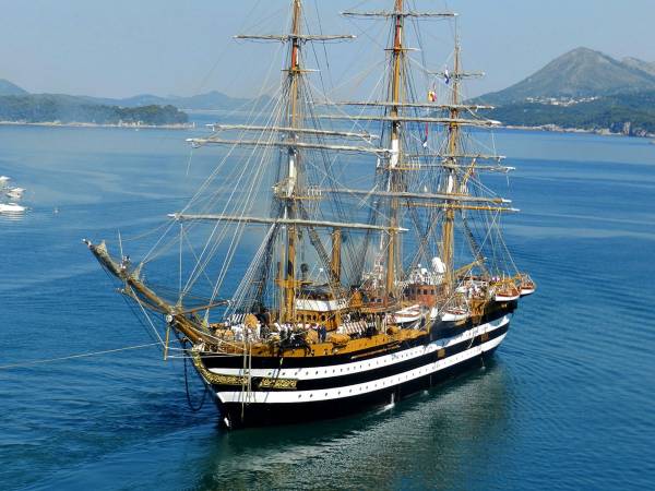 Arriva oggi ad Ortona la nave scuola Amerigo Vespucci