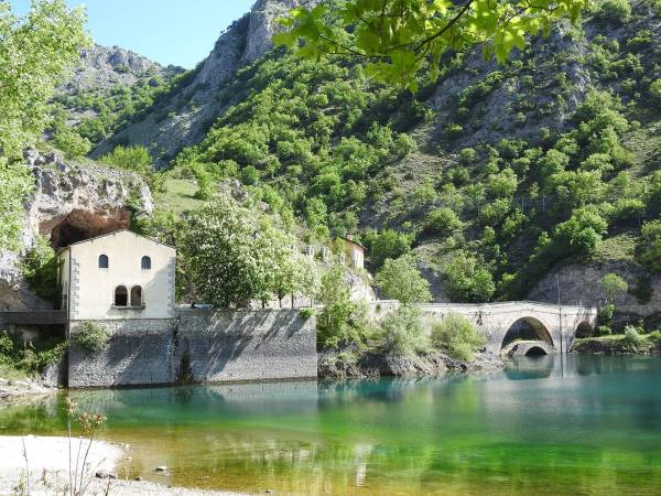 AIUTIAMO IL SINDACO DI VILLALAGO SEGNALANDO SITUAZIONI DI IMPATTO AMBIENTALE