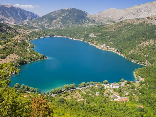 BANDIERE BLU 2025 A SCANNO E A VILLALAGO PER IL “LAGO DEL CUORE”