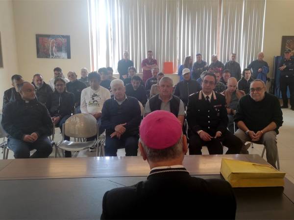 𝐕𝐢𝐬𝐢𝐭𝐚 𝐏𝐚𝐬𝐭𝐨𝐫𝐚𝐥𝐞 ad Anversa degli Abruzzi: una giornata intensa di incontri con la popolazione