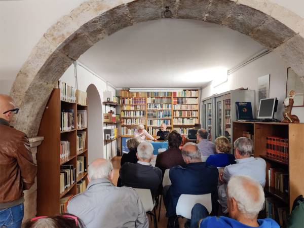 PRIMAVERA DEI LIBRI: BUGNARA RACCONTA L'EMIGRAZIONE ABRUZZESE