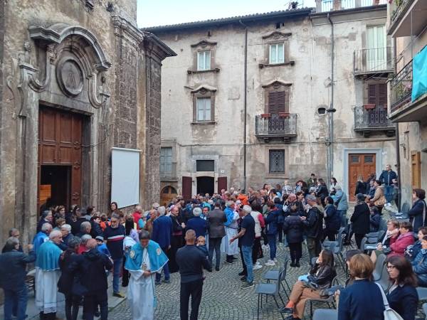 La chiesa della Madonna delle Grazie a Scanno ha riaperto le sue porte