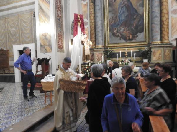 Ieri festa liturgica a Scanno di Sant’Antonio di Padova. Oggi tradizionale Corteo dei Muli per l’offerta della legna al Santo