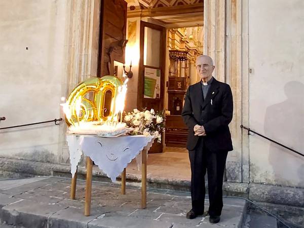 FESTEGGIATI A SCANNO I 60 ANNI DI SACERDOZIO DI PADRE ALFIERE UBALDI