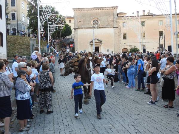 SONO STATI IERI I CAVALLI E I MULI I PROTAGONISTI DELLA FESTA DI SANT’ANTONIO A SCANNO