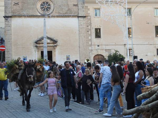 SONO STATI IERI I CAVALLI E I MULI I PROTAGONISTI DELLA FESTA DI SANT’ANTONIO A SCANNO