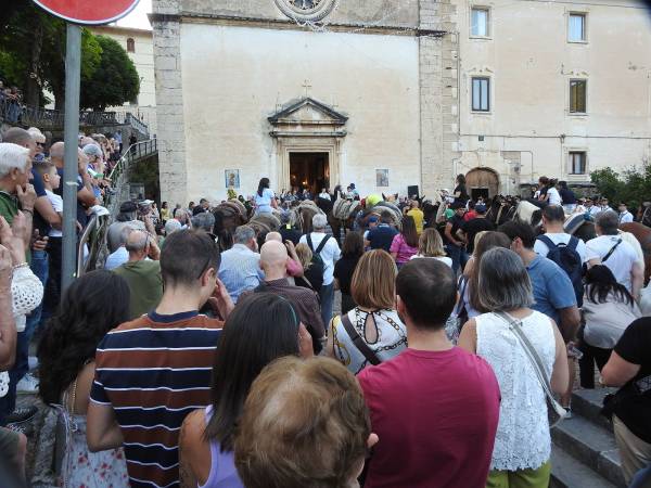 SONO STATI IERI I CAVALLI E I MULI I PROTAGONISTI DELLA FESTA DI SANT’ANTONIO A SCANNO