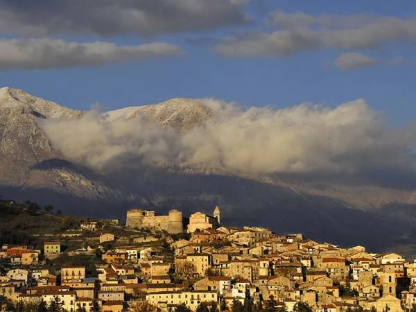 Scurcola Marsicana: nasce il primo concorso poetico “La Poesia è la rivelazione dell’anima”