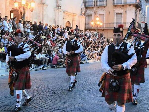 LA GIOSTRA EUROPEA DELLA PACE NEL SEGNO DI CELESTINO V