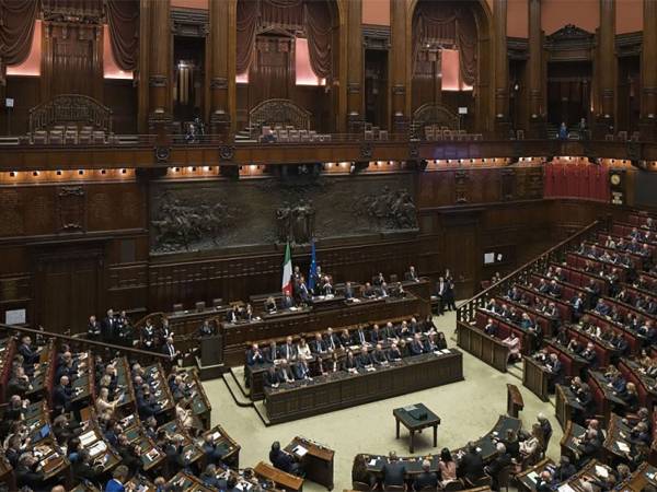 Via libera alla “Giornata in memoria dei giornalisti uccisi”