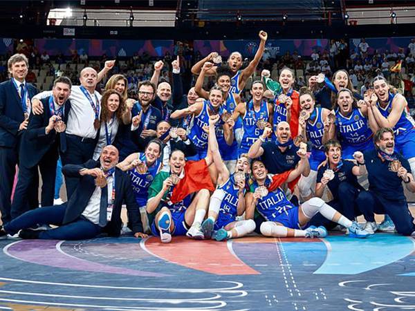 L’Abruzzo celebra l’impresa delle azzurre dell’Italbasket femminile” 