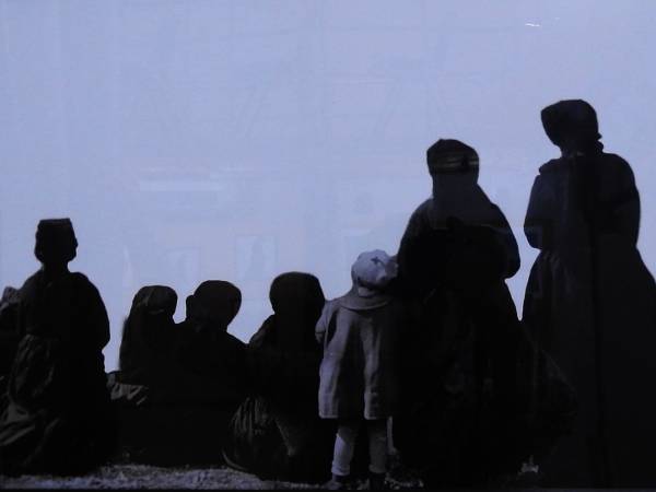 “DONNE SCANNESI” Mostra fotografica di Ezio Farina