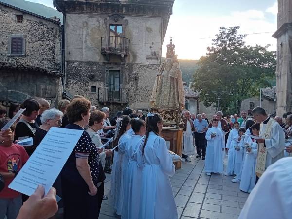 Fede, tradizione e partecipazione nella festa della Madonna del Carmine a Scanno