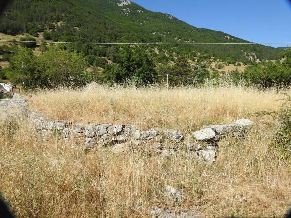 AIUTIAMO IL SINDACO DI VILLALAGO SEGNALANDO SITUAZIONI DI IMPATTO AMBIENTALE: AIA E FONTANILE DEL LAGO PIO ED ALTRO IN UNA RISERVA CHE NON CONSERVA NULLA