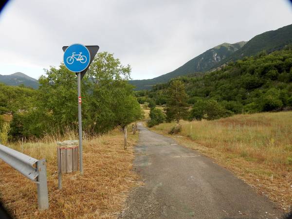Finanziati i lavori di riqualificazione della pista ciclopedonale Villalago-Villalago Riviera