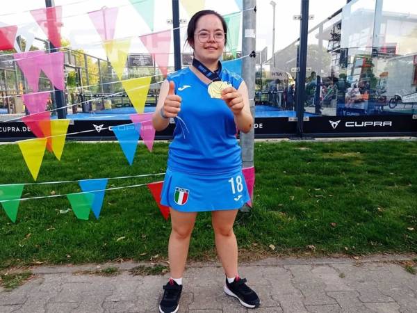 Il trionfo di Maria Camilla Niola: l’Italia è Campione d’Europa di Parahockey su prato