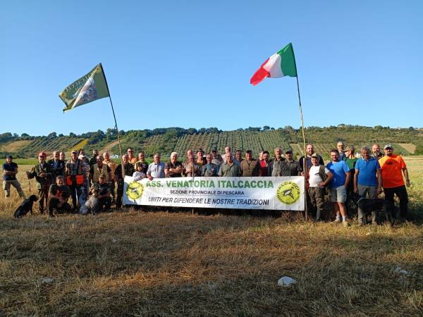 Italcaccia di Pescara: grande successo per la manifestazione cinofila a Collecorvino