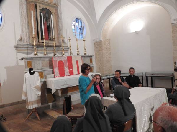 Inaugurazione a Scanno della mostra sul merletto a tombolo nell’arte sacra