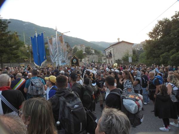 IERI A VILLALAGO FESTA DELLA MADONNA DI LORETO E ACCOGLIENZA DEI PELLEGRINI DI FORNELLI OGGI FESTA DI SAN DOMENICO ABATE